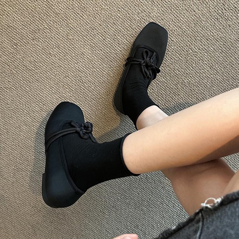 Red Light Mouth Single Shoes Female Gentle Fairy Evening Breeze Flat Bottom with Skirt Spring and Summer 2025 New Doudou Shoes Sandals
