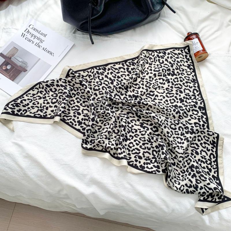 Cashew flower silk scarf new trend bag headscarf headband neck protector scarf scarf small shawl triangle scarf fart curtain