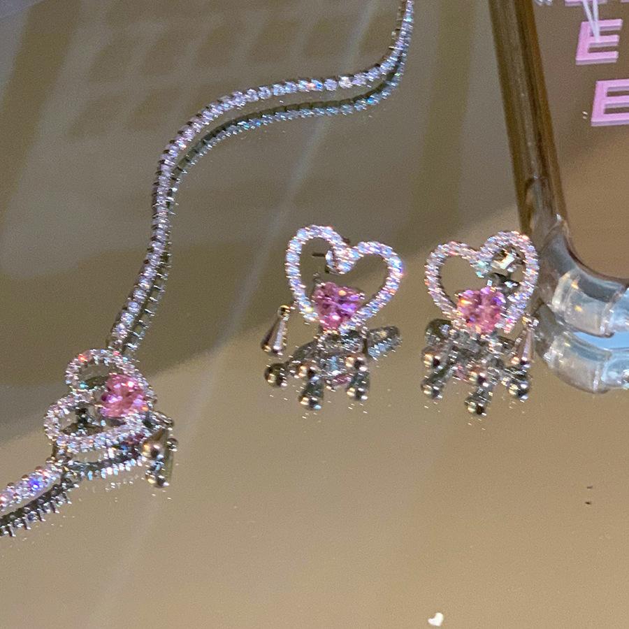 Sweet Love Pendant Necklace Light Luxury High Sense Niche Simple Collarbone Chain Cold Wind Personality Versatile Jewelry Women