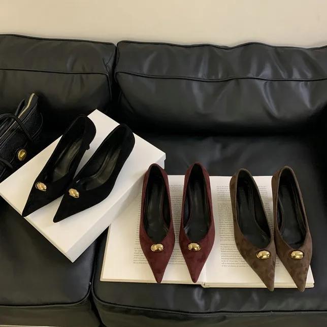 Eleganckie Buty na Koturnie Damskie Szpilki 2025 Nowe Szpiczaste Czółenka Biurowe Damskie Metalowa Klamra Płaskie Czółenka Modne Buty na Imprezę Sukienkowe