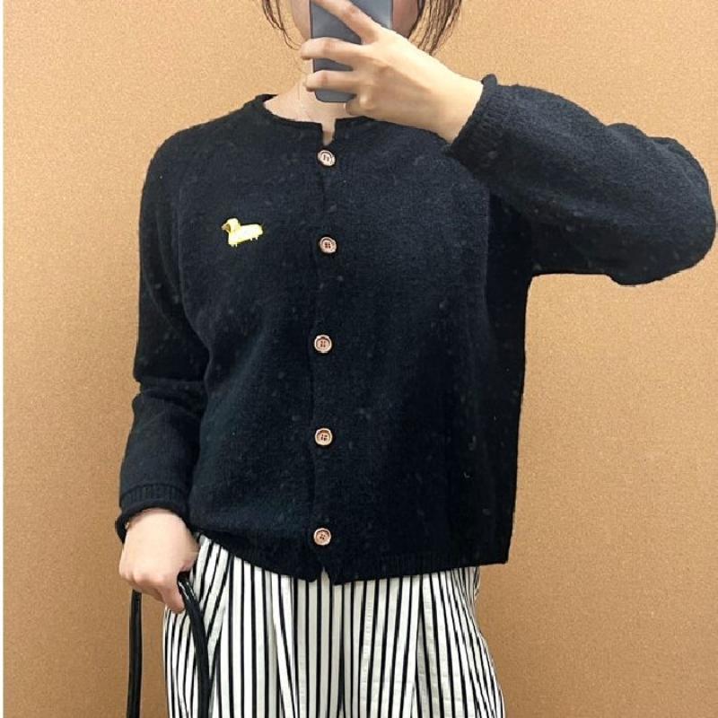 

A Gentle Embroidered Puppy Sweater for Women, A New Autumn Style Soft, Loose and Youthful Long-sleeved Knitted Coat One size чёрный