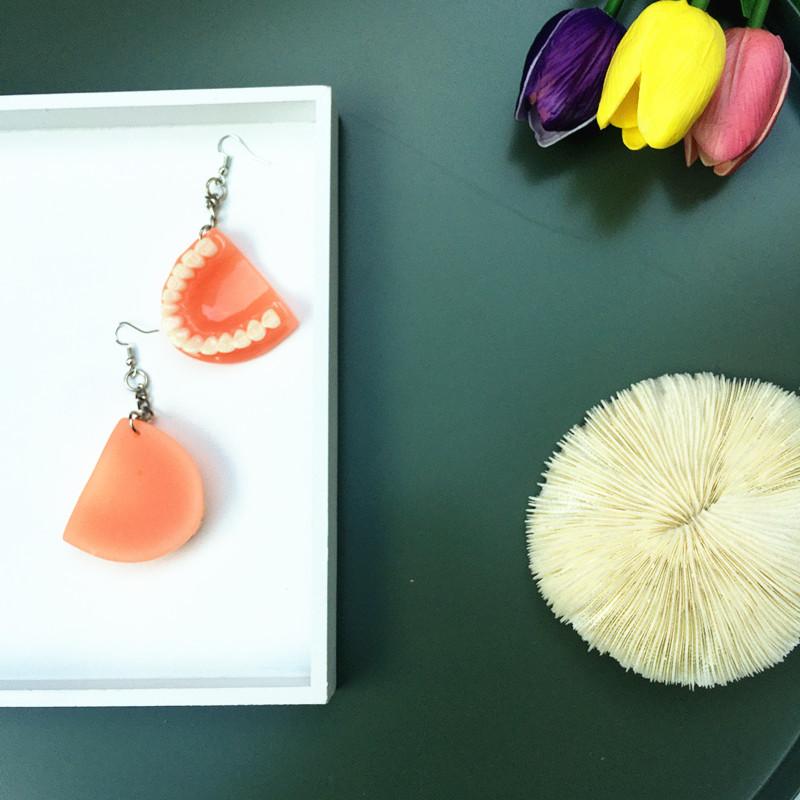 Funny Punk False Tooth Drop Earrings for Women Exaggerated Funny Long Dangle Earring Ear Clips Female Fashion Jewelry Party Gift
