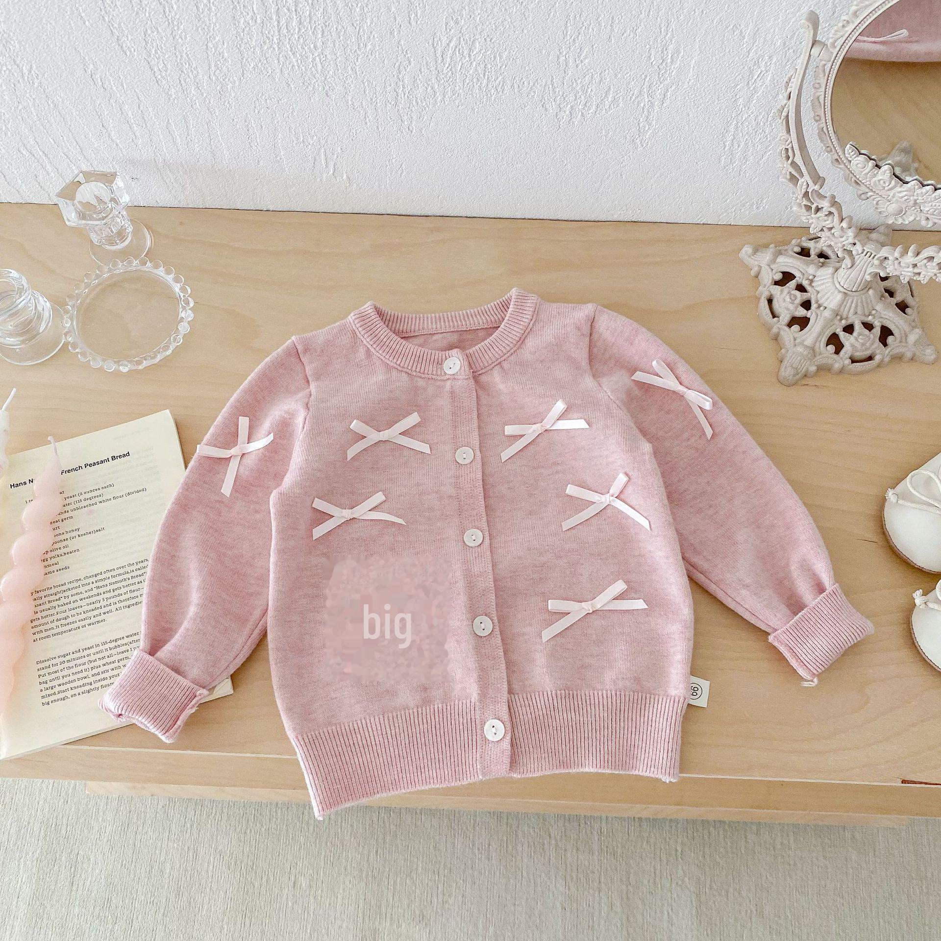 

Осень 2024 г. Вязаный свитер-кардиган с бантом для девочек 66 cm розовый