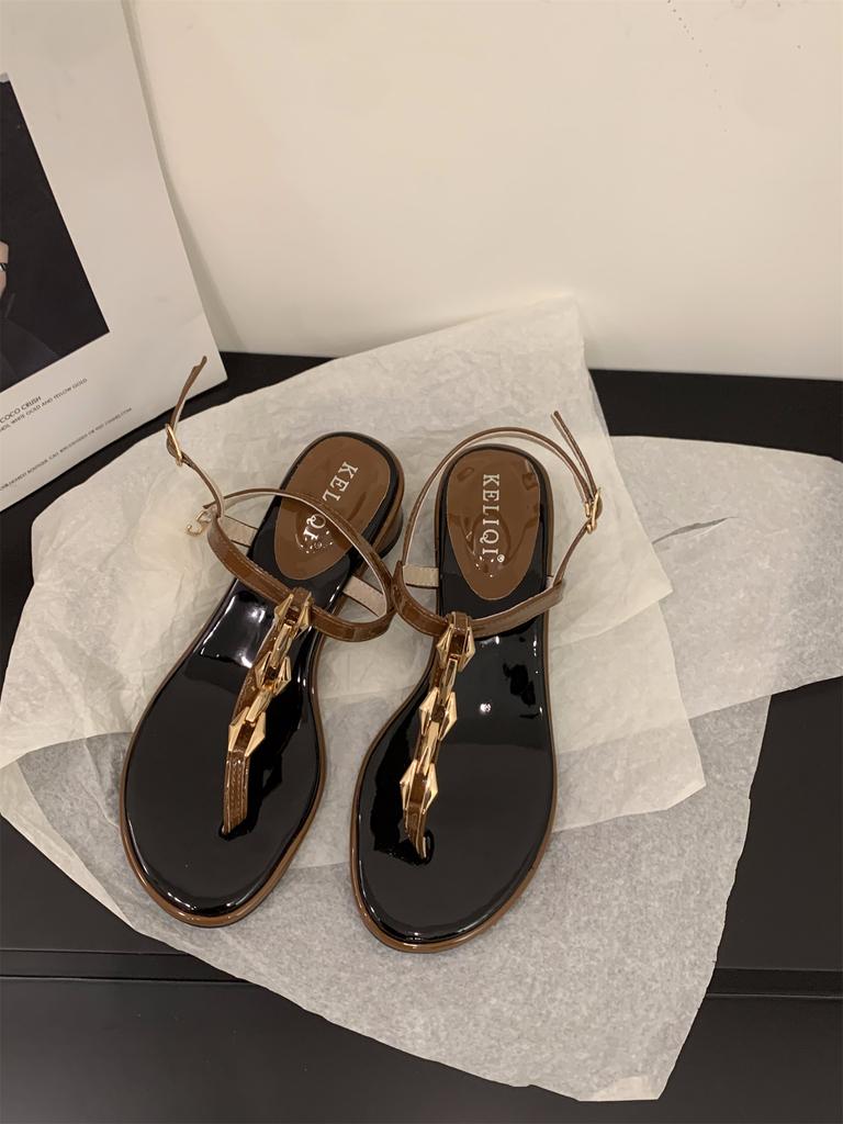 Niche thick heel French toe sandals fairy shoes 2025 new summer black temperament with skirt Roman shoes