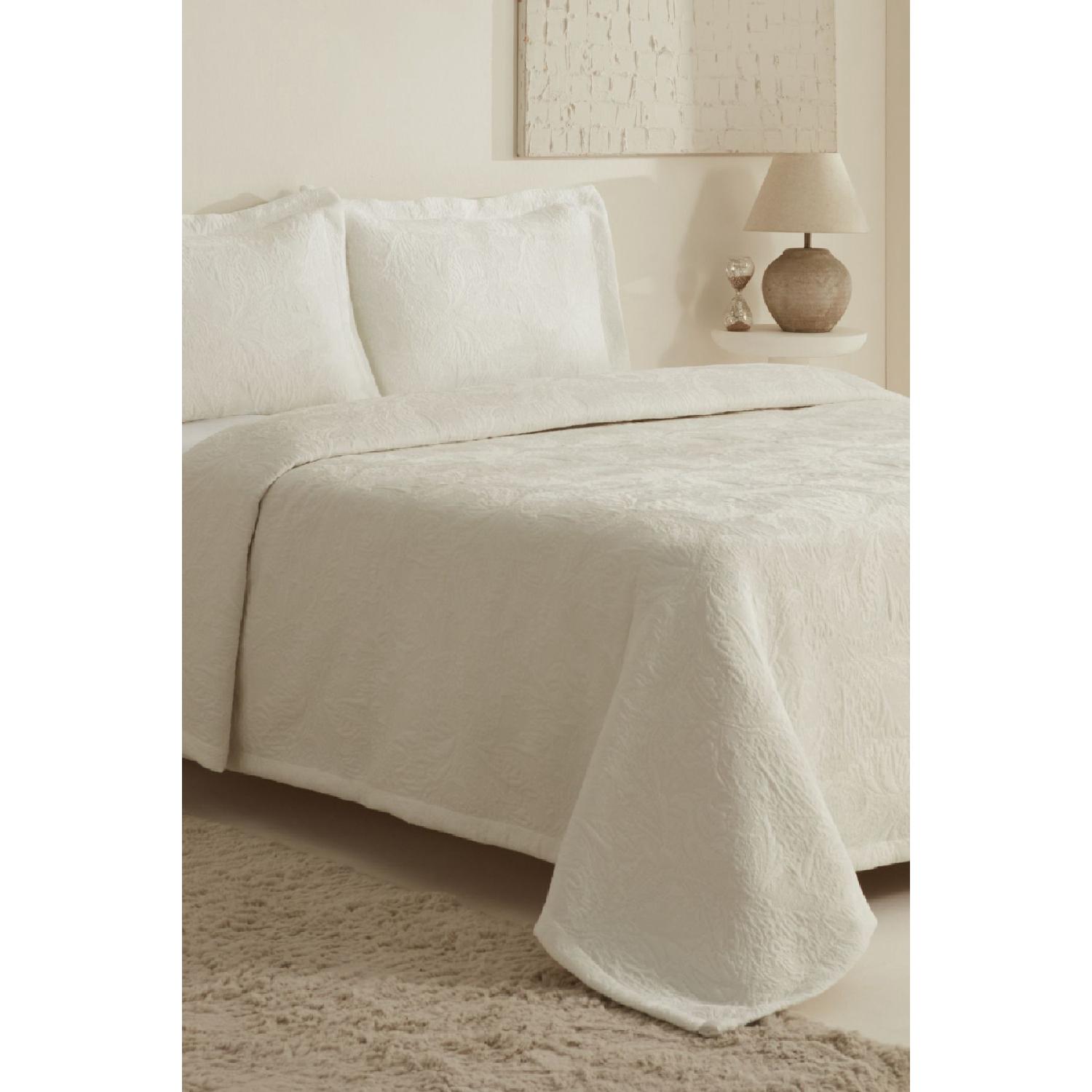 

Olivia Double Bed Cover Set Offwhite білий