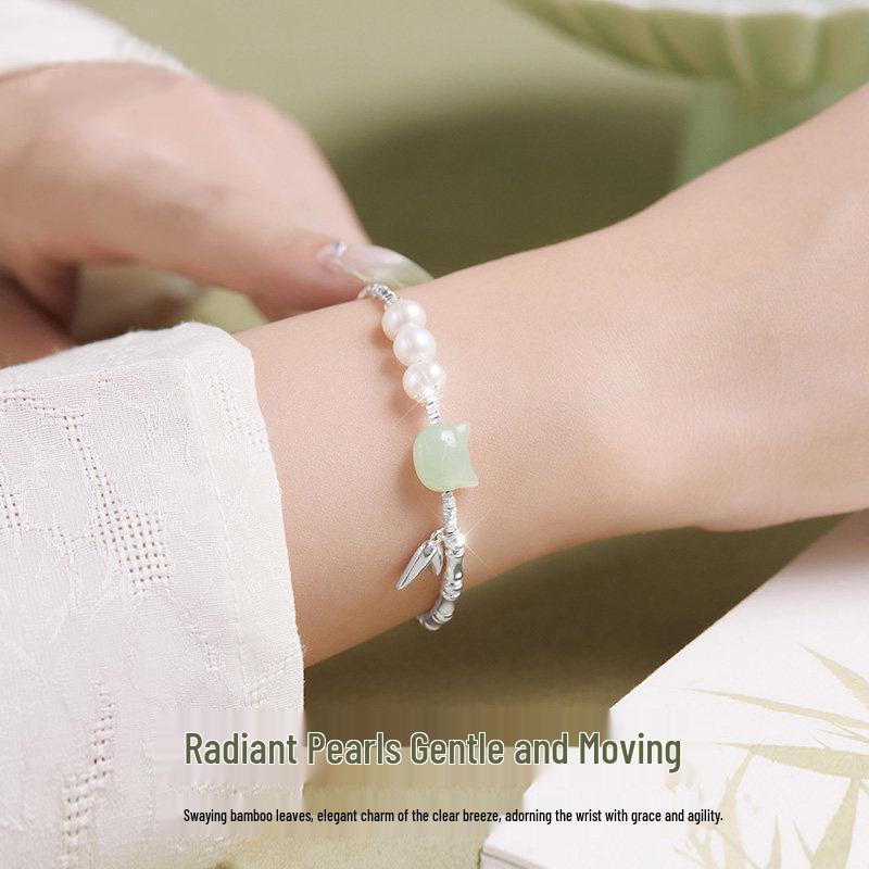 Hetian Jade Cat Bamboo Bracelet for Women - Exquisite, Fashionable, High-End Birthday Gift for Girlfriend