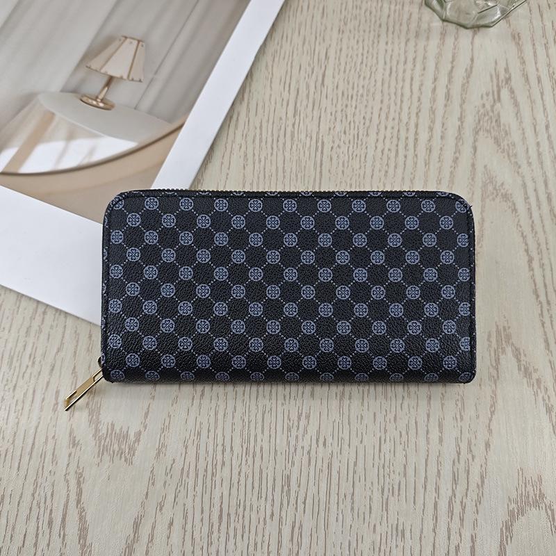 Vintage European & American Women's Long Wallet with Multi-Card Slots and Large Zippered Storage