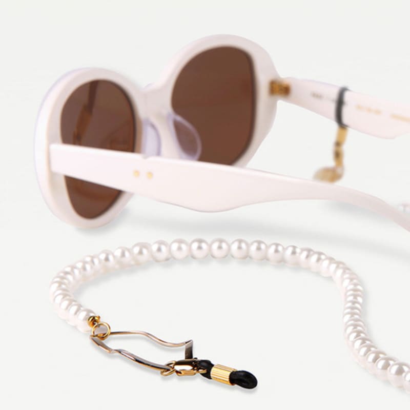 SPRING STRINGS ONCE UPEARL CHAIN