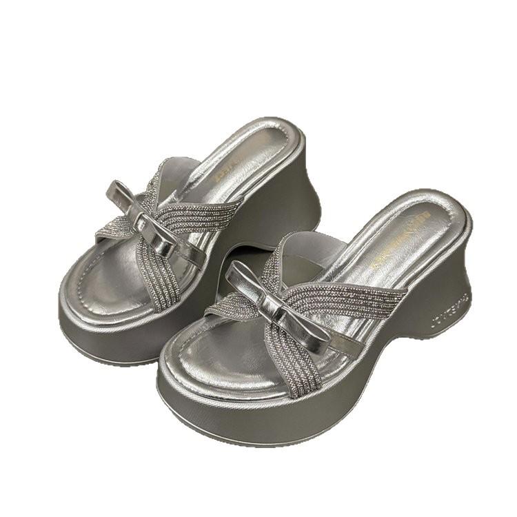 Beautiful rhinestone slippers with bow, women wear new holiday fairy style super high and cool slippers in summer