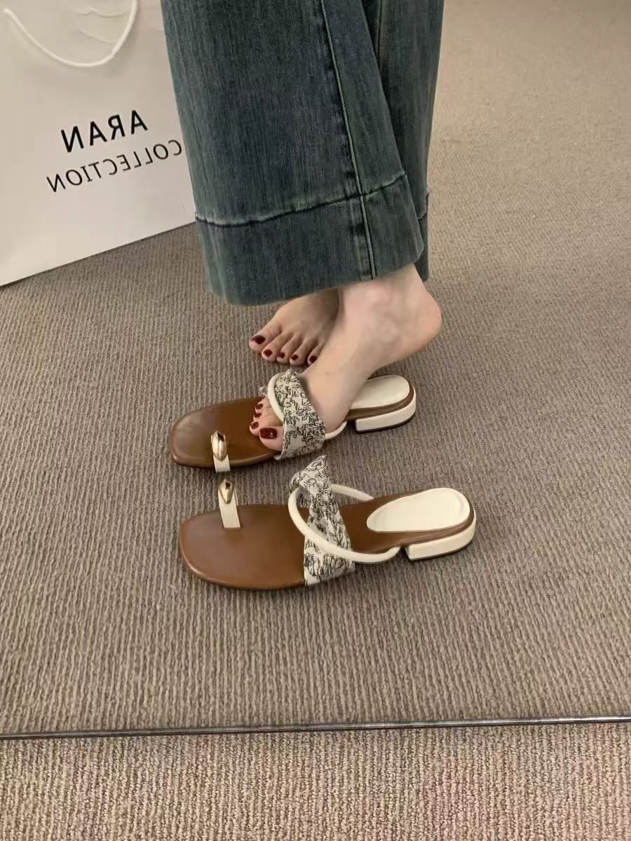 

Сказочный ветрозащитный носок с лентой, однословные тапочки, женская летняя обувь, универсальные, не утомляющие ноги, сандалии на низком каблуке 2025 35 белый