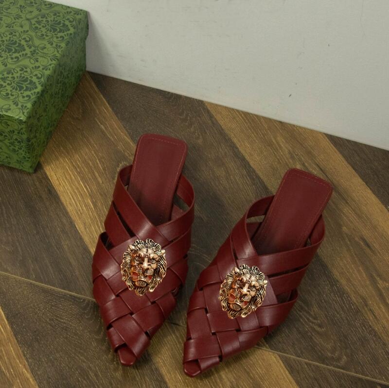 Fashion Hollowed-out Woven Pointed-toe Flip-flops for Women, New Thick-heeled Fashion, Closed-toe Half Slippers, Mules T77