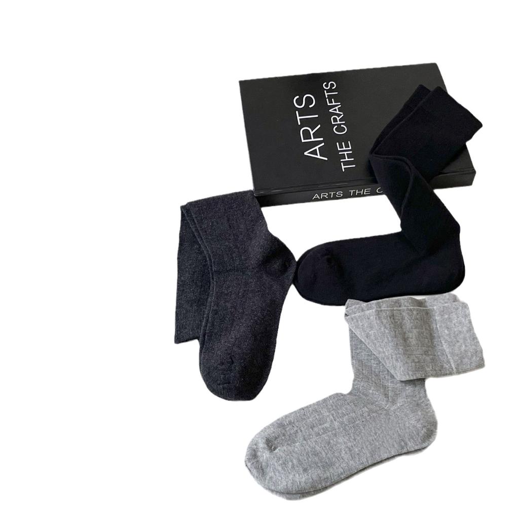 Gray Catwalk Calf Socks Women'S Thin Cotton Socks Vertical Striped Stockings Fashion Stacking Socks Tide