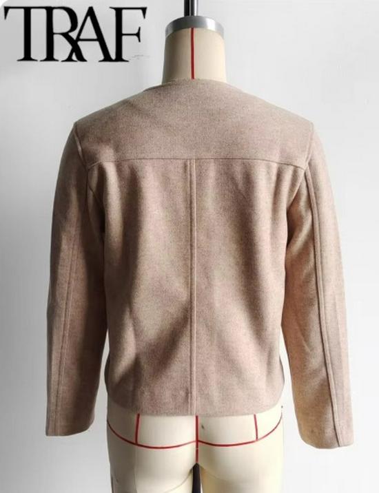 Women's European & American Style Pocket Decor Short Cardigan for Autumn & Spring