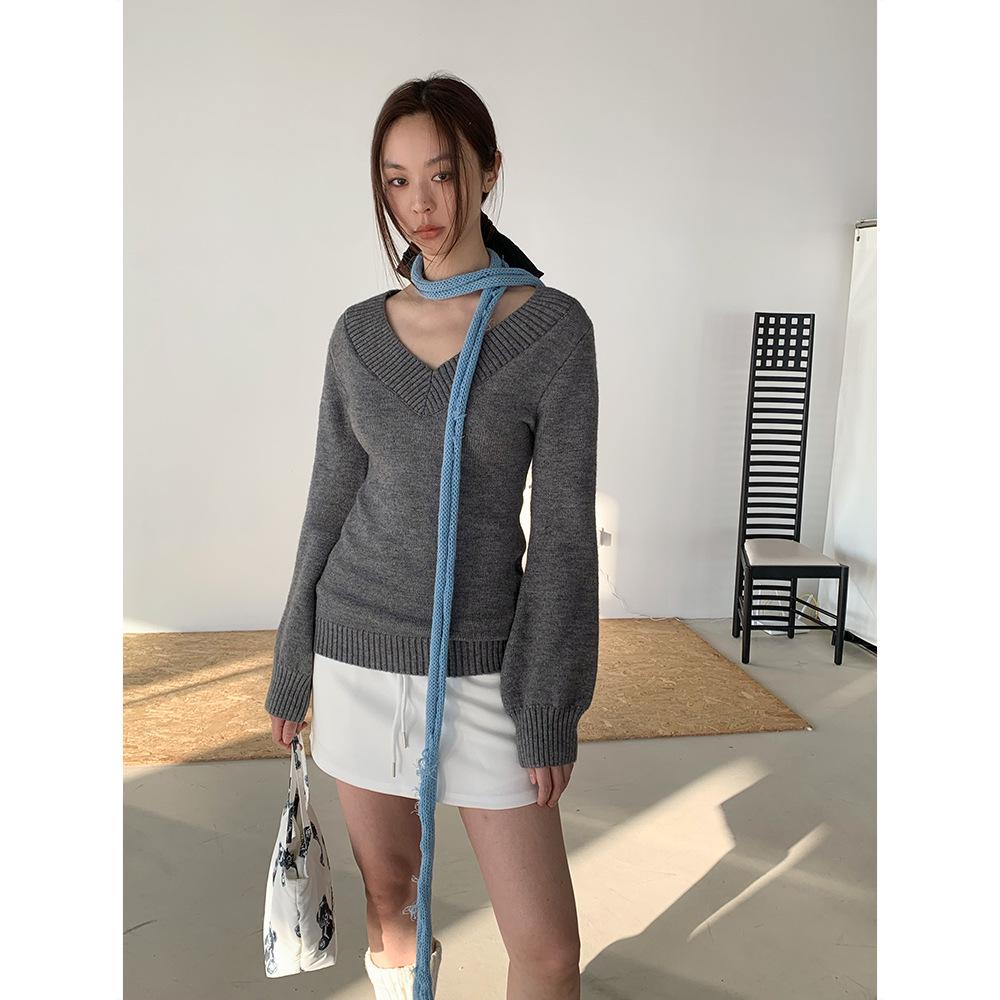 Dorothy Korean V-Neck Spring Solid Sweater - Women's Knitted Straight Waisted Top