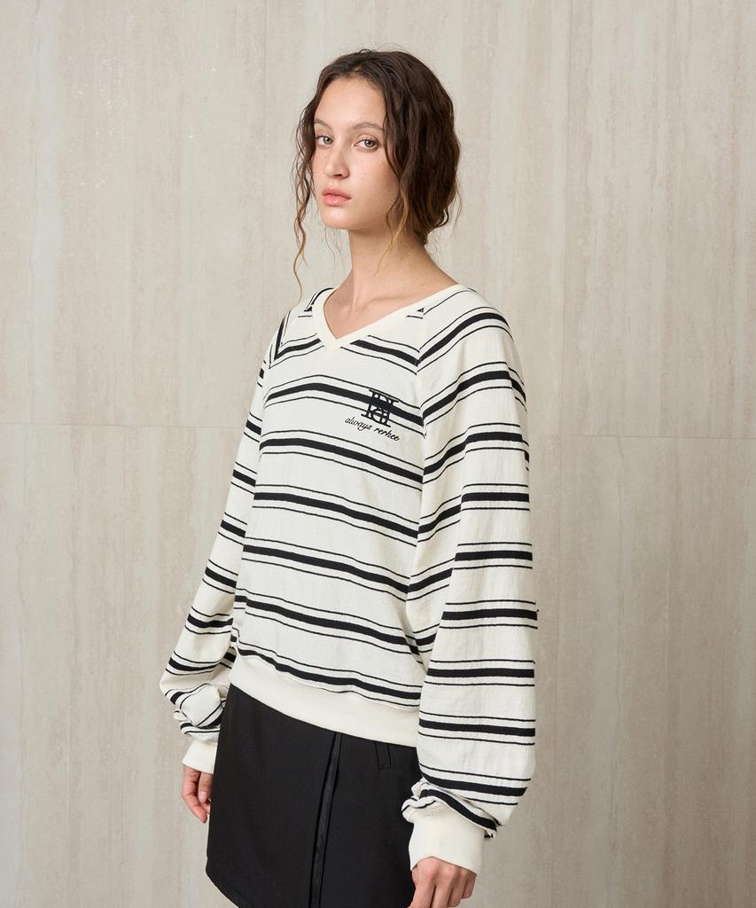 RE RHEE Striped Knit Pullover Cookies And Cream