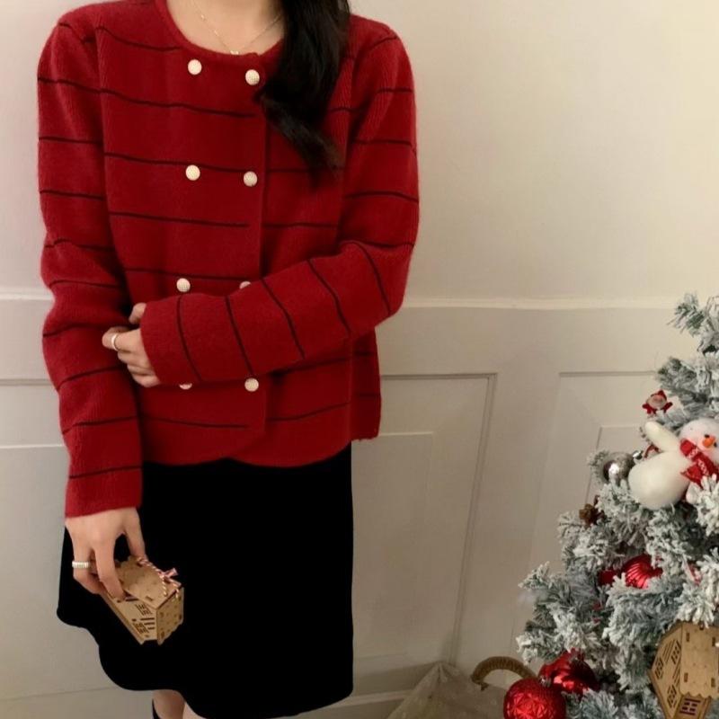 

QICED Весенне-осенний женский двубортный кардиган в иностранном стиле, классический полосатый цвет, контрастный дизайн, свободный круглый вырез, модный вязаный кардиган Uniform size красный