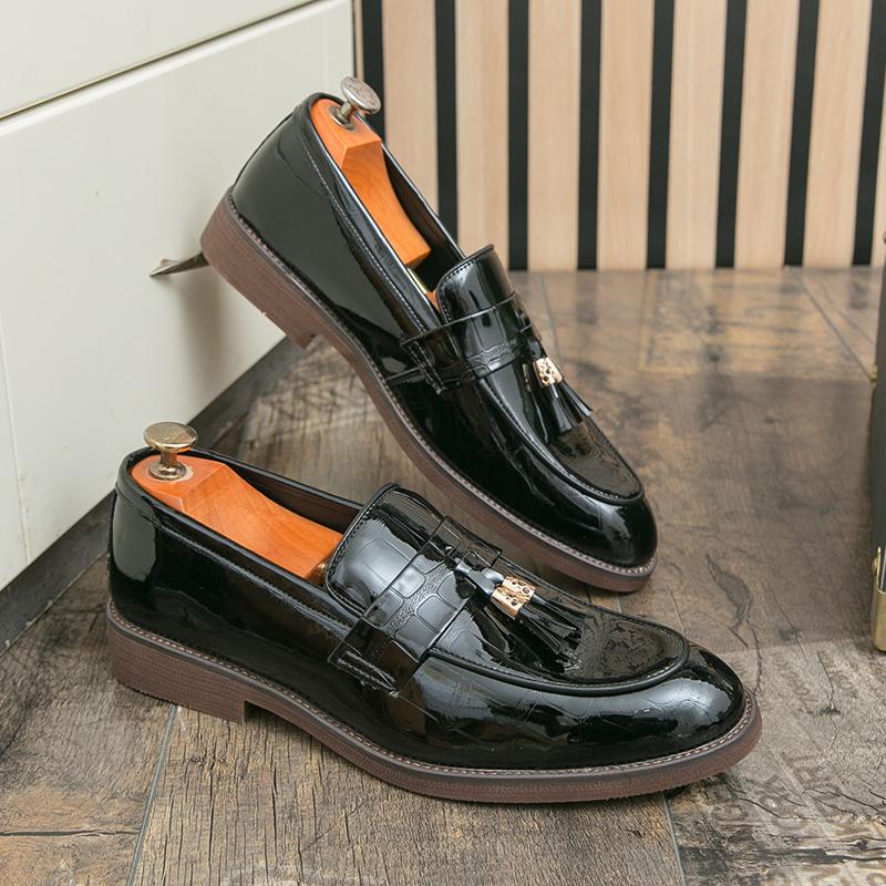 Fashion European Retro Tassel Shoes Men Casual Comfortable Fashionable Small Leather Shoes Men Business Brand Lefu Shoes Size 38-47