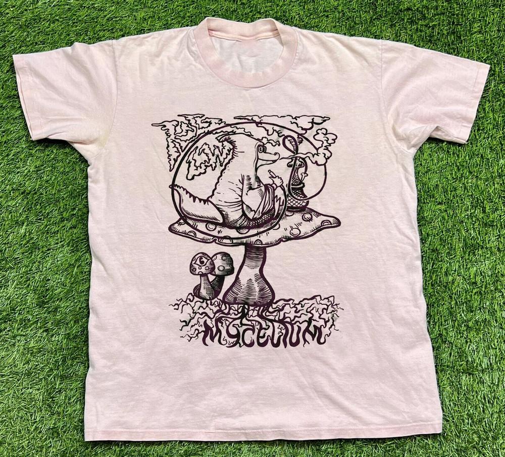 

Collection King Gizzard the Lizard Wizard S-2345XL Pink T-shirt Unisex T-Shirt L