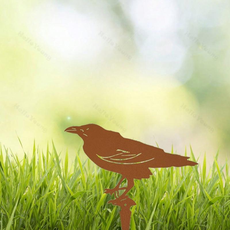 Vividly Colored Metal Garden Stake Animal Design Floor Plug Yard Decor Outdoor Accent Halloween Christmas New Year Gift