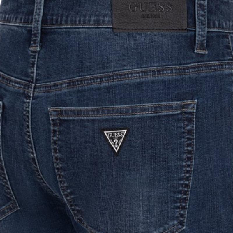 Guess Men S Cool Touch D Tone Slim Straight mq2D9030