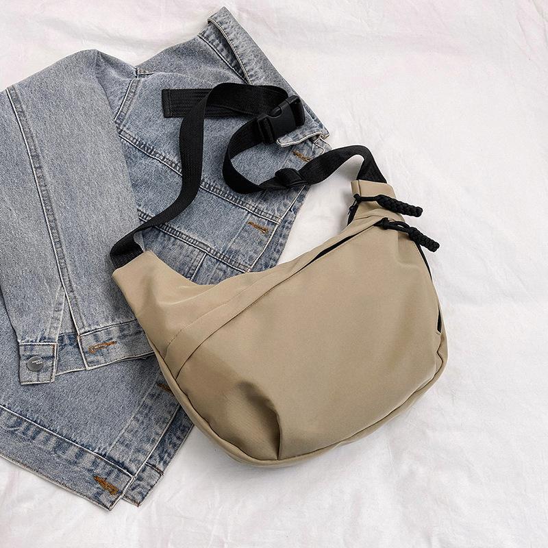 

Solid color simple large capacity Korean version of foreign style leisure bag 2025 new versatile ins shoulder messenger bag dumpling bag хаки