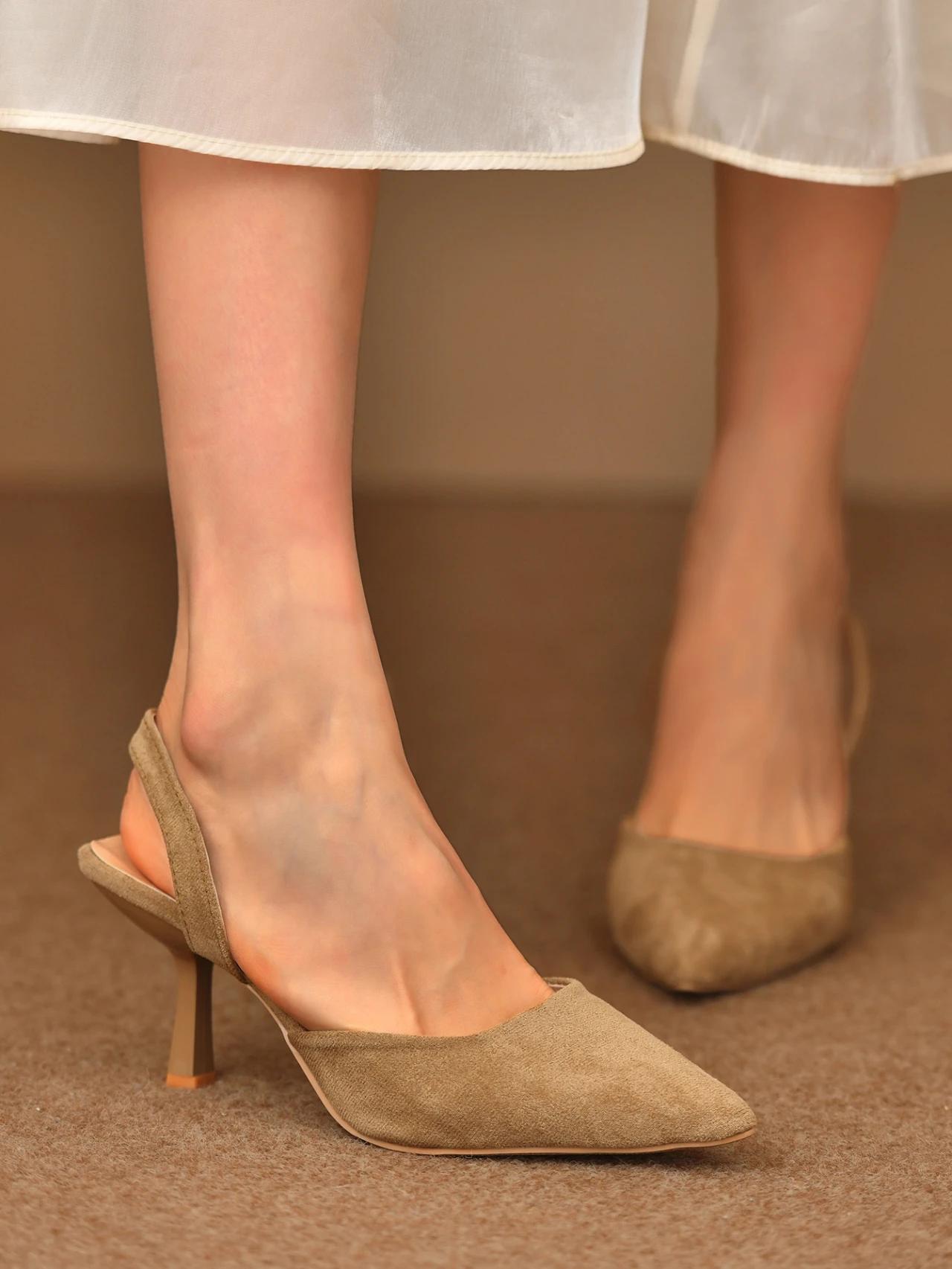 Женские летние босоножки 2024 года Элегантные женские туфли на среднем каблуке с острым — фото 7