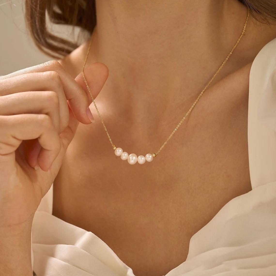 Vlen Gold Plated Chain Necklace with Natural Freshwater Pearl Charm Dainty Jewelry for Women Elegant Gift