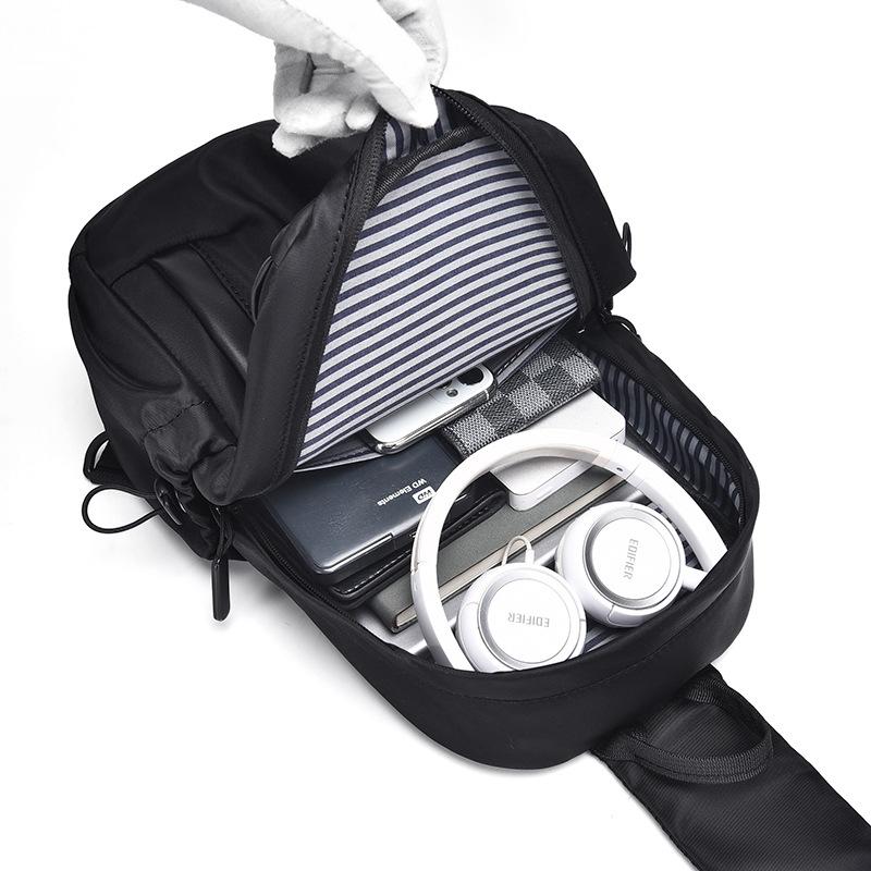 Small Backpack Men's Chest Bag Casual Hand Crossbody Bag Lightweight Mobile Phone Bag Shoulder Bag Sports Chest Bag Oblique