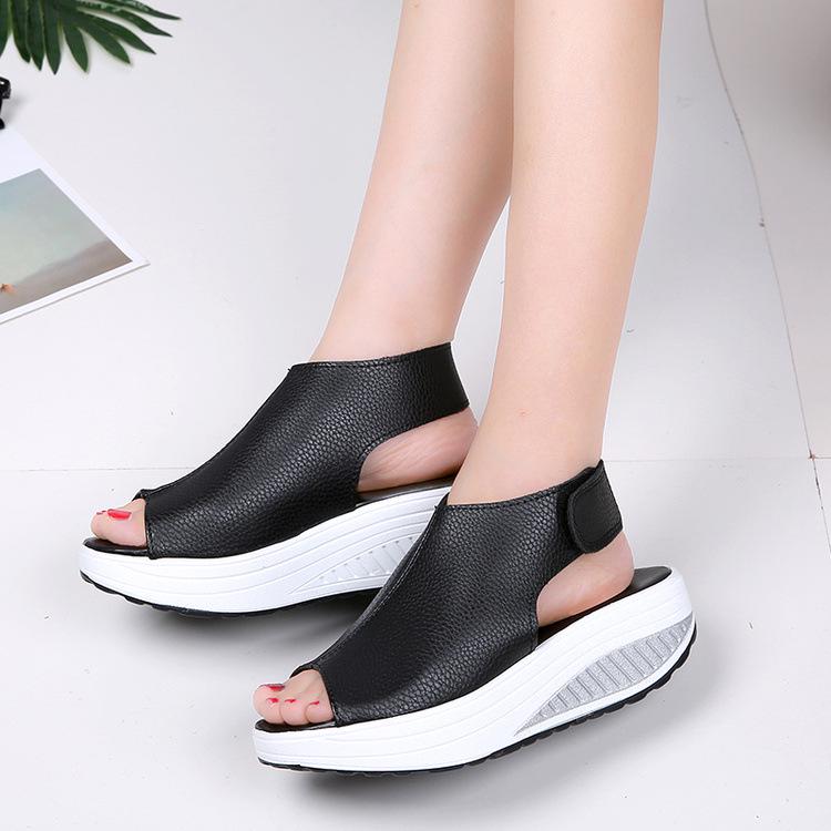Mote Kvinner Sommer Kvinnelige Sandaler Vintage Wedges Plattform Sko Peep Toe Sandal Høye hæler Sko