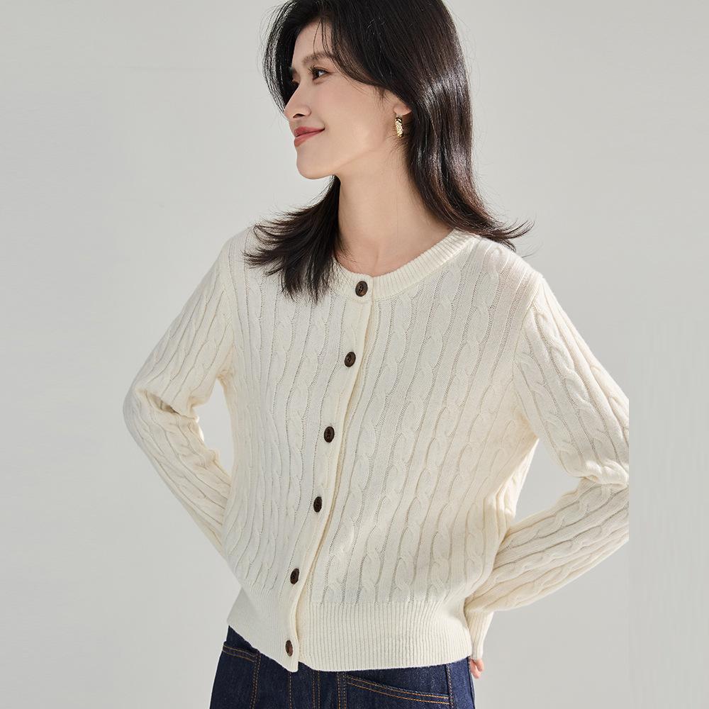 26 Spring New Knitted Thick Stick Needle Loose Fashion Sweater Women's Lazy Wind Cardigan Twisted Flower Short Top 22162