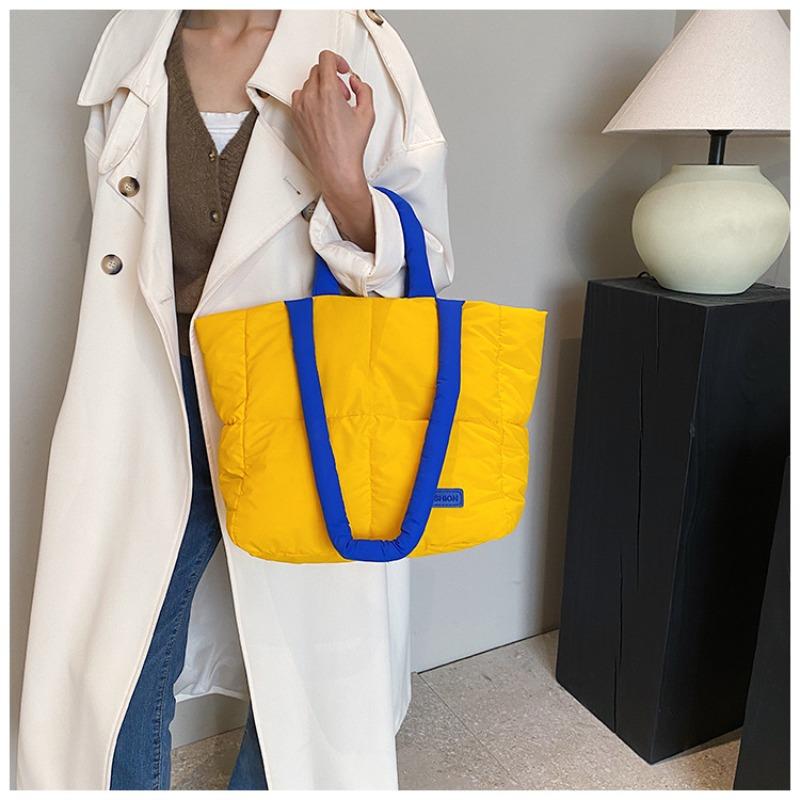New simple contrasting color portable cotton clothing bag niche personality glossy large capacity shoulder bag