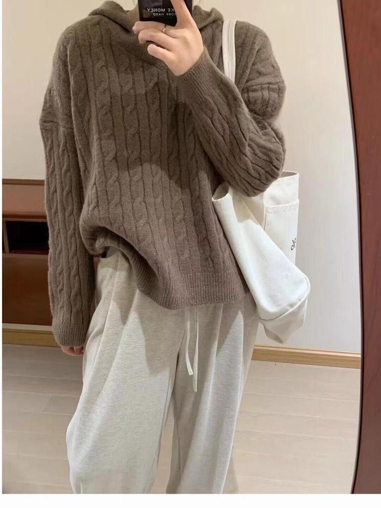 Women's Vintage Wool Cable Knit Hooded Sweater - Cozy Loose Fit for Autumn/Winter 2025