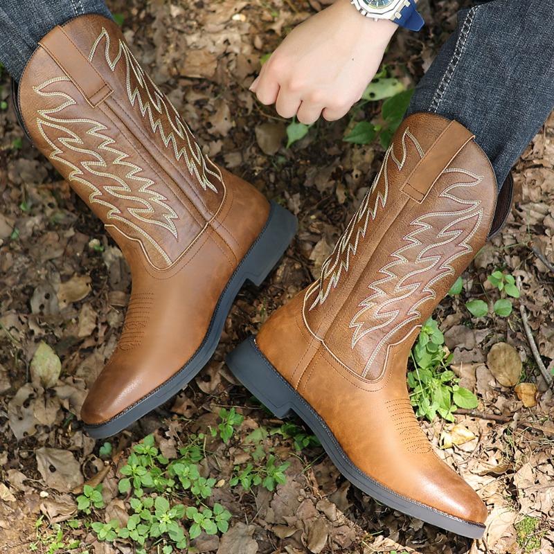 Fashion Retro Handmade Embroidery Men's Boots Classic High Top Leather Boots Mid-calf Western Cowboy Botas Outdoor Knight Boots for Men