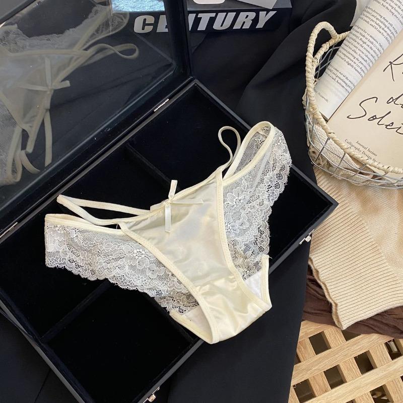 Lady Summer Sexy Pure Desire Lace Satin Close Skin Comfortable Low Waist Triangle Briefs