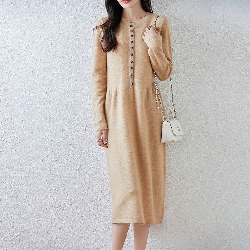 Women's Long Loose Pure Wool Knit Dress - Single-Breasted Round Neck for Autumn and Winter.