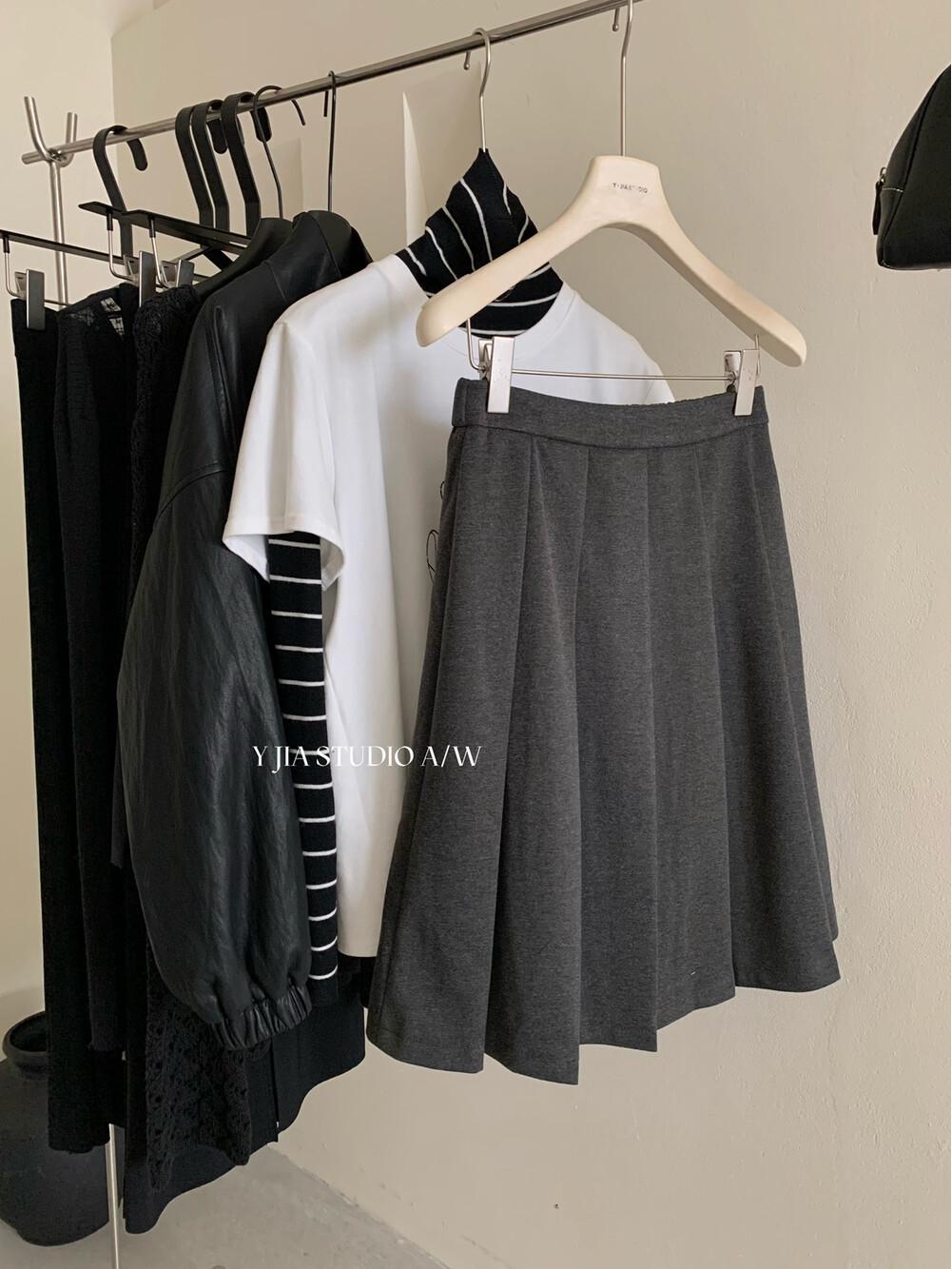 Korean Style Petite Wool Midi Skirt - Pleated & Slimming for Autumn/Winter One Size серый