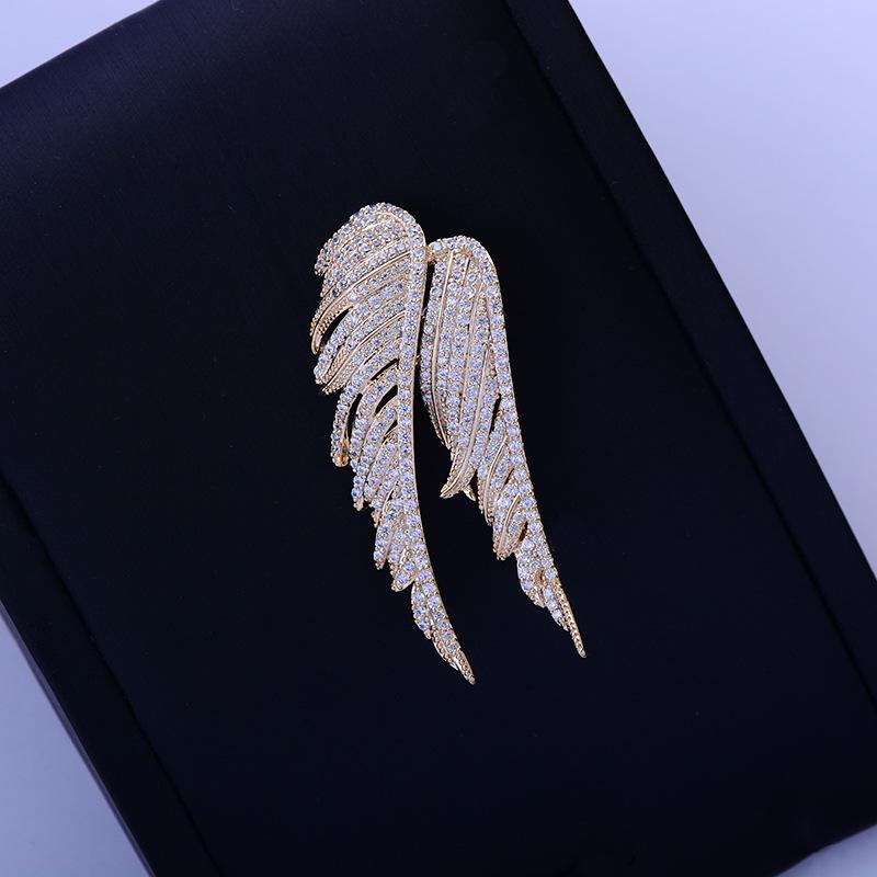 Korean Angel Wings Brooch Pin - Elegant Jewelry for Men & Women - Unique Suit Accessory and Gift Badge