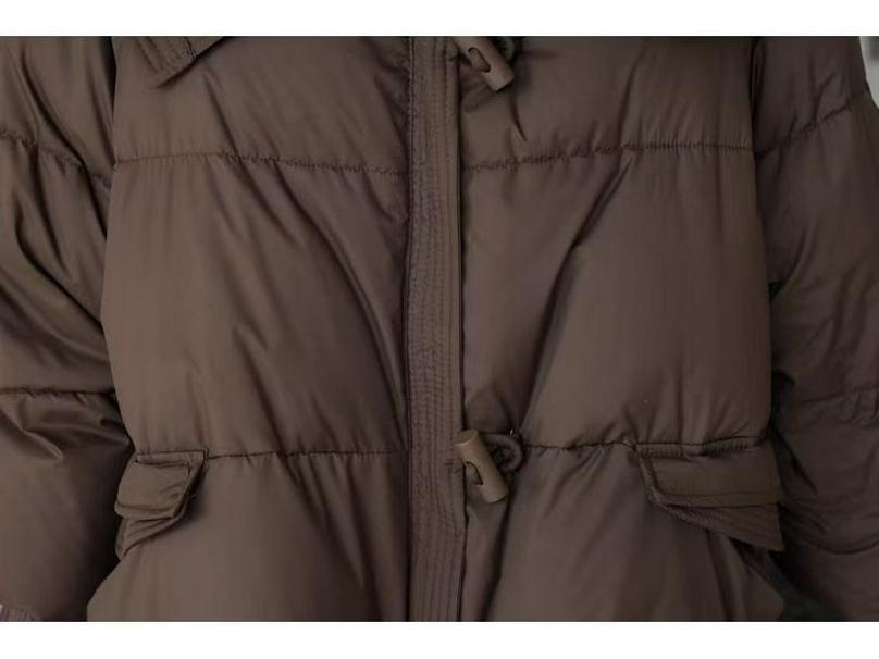 Women's Short Down Jacket: New Style Winter Cotton-Padded Coat with Large Fur Collar, High-End Design.