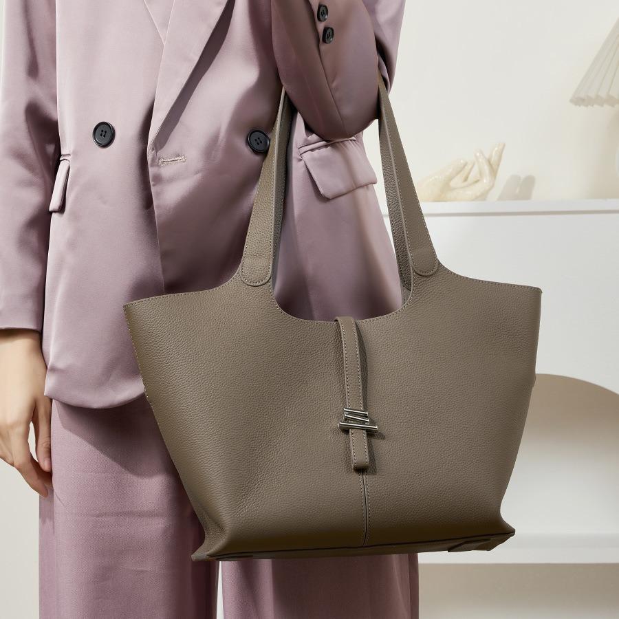 Large Capacity Tote Bag Versatile Leather Women's Bag Cowhide Wind Chime Handbag Shoulder Bag