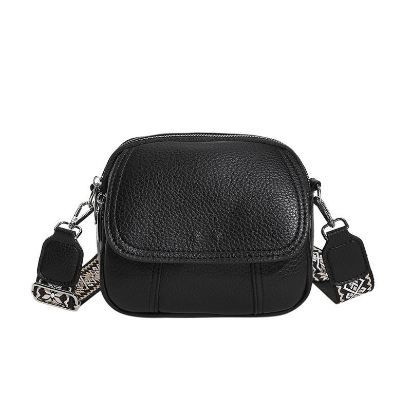 

2024 New Korean Style Simple Small Shoulder Bag For Women Fashionable And Versatile Black