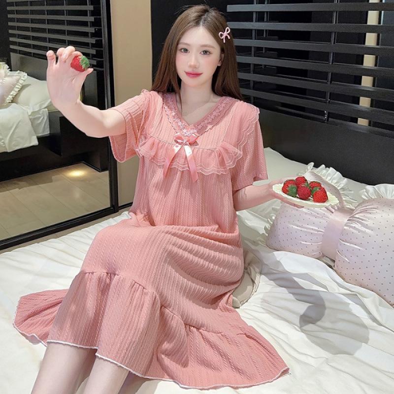 Women's Summer Short-Sleeve Princess Sleep Dress, Loose Plus Size, Comfortable Home Wear for 200 Jin.