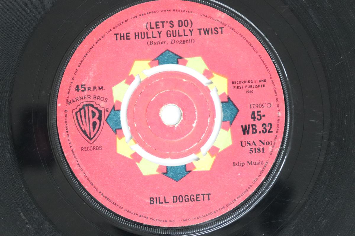 

7-дюймовая пластинка БИЛЛ ДОГГЕТТ - (Давайте сделаем) Хули Гули Твист / 45WB32 WARNER BROS. RE 1961 Великобритания Рок Б/У