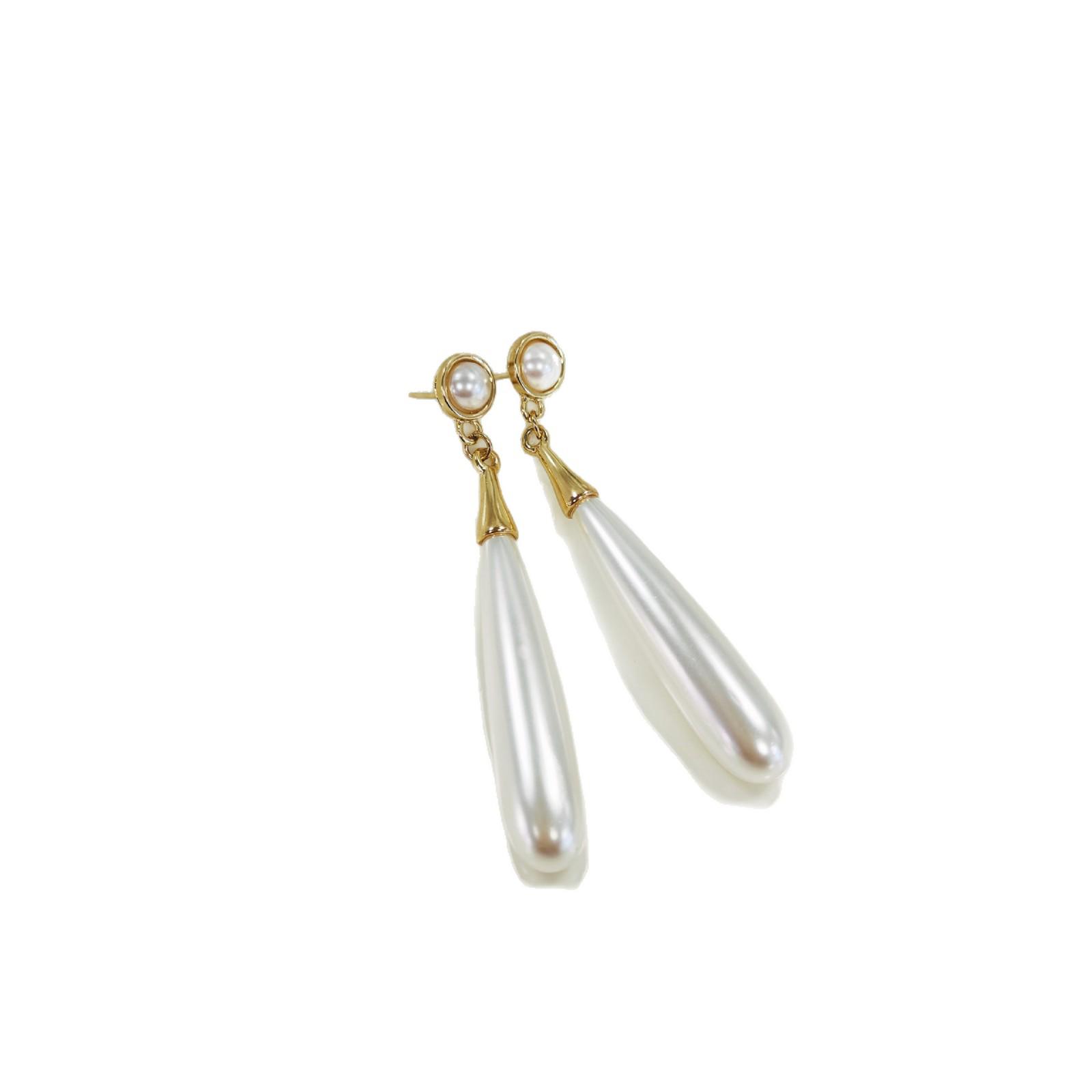 

Elegant French Retro Pearl & Silver Water Drop Earrings for Women