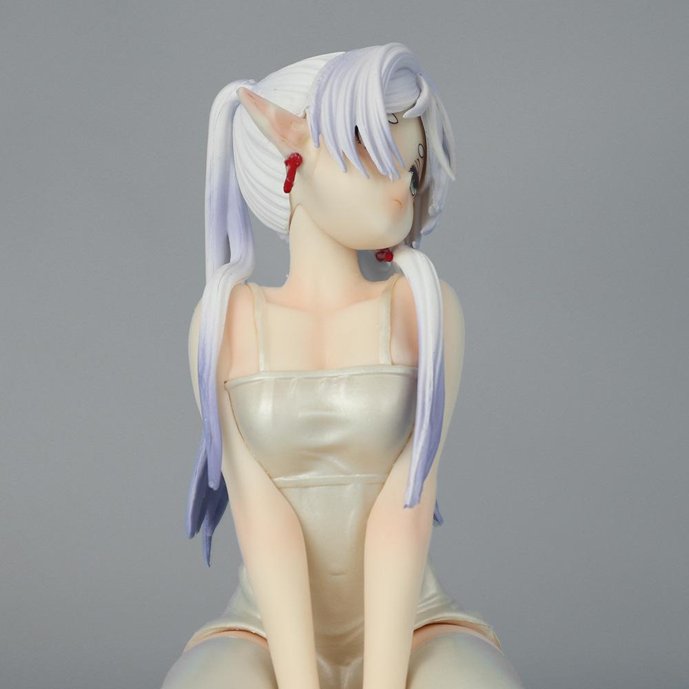Douyin Frieren Pajama Girl Dashboard Ornament: Hot-Selling, Beautiful Desktop/Stall Figure