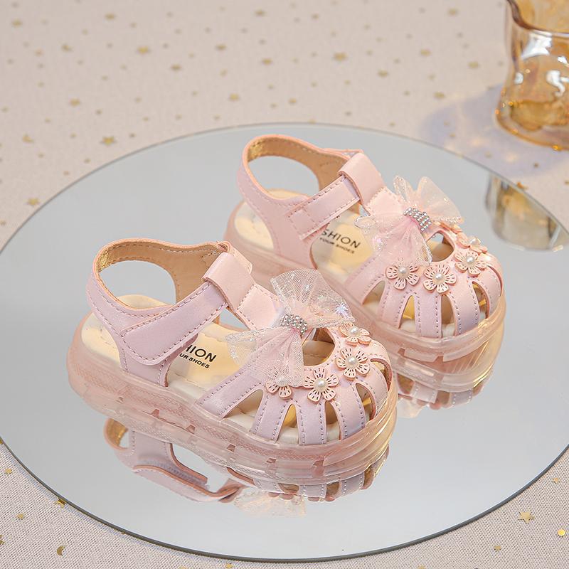 

Сандалии принцессы для девочек, кружевные банты, полые, детская пляжная обувь, Т-образный ремешок, мягкая подошва, лето 2025, новая детская обувь для ходьбы, размер 15-26 15 розовый