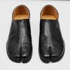 Stil fußschmeichelnde lässige einzelne Schuhe Zehen-geteilte Herren-personalisierte Loafer dünnsohlige Herrenschuhe-J