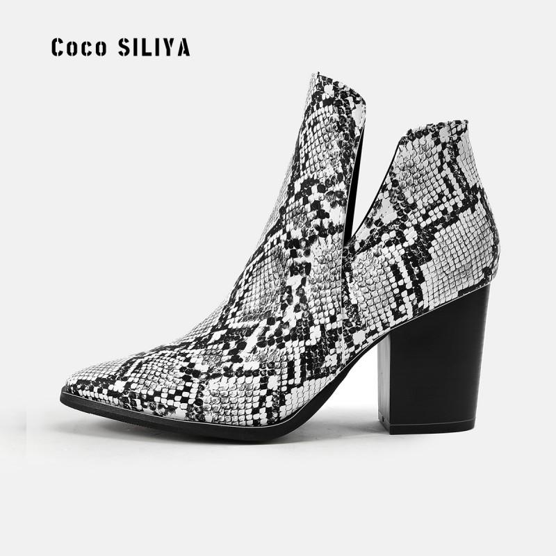 Womens Snake Print Ankle Boots With Chunky Heel Fall Fashion Stylish High Booties Daily Wear