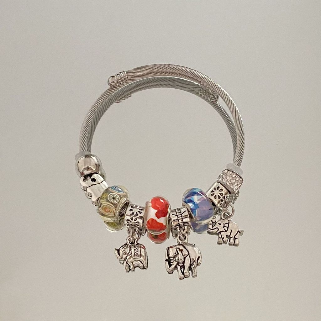 Modern Elephant Bead Bracelet With Stainless Steel Material For Fashion Casual Wear
