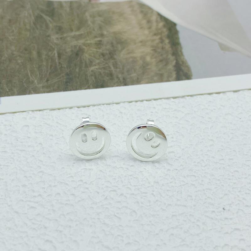 S925 Sterling Silver Smiley Face Stud Earrings - Light Luxury, Simple Fashion for Women 925 Sterling Silver