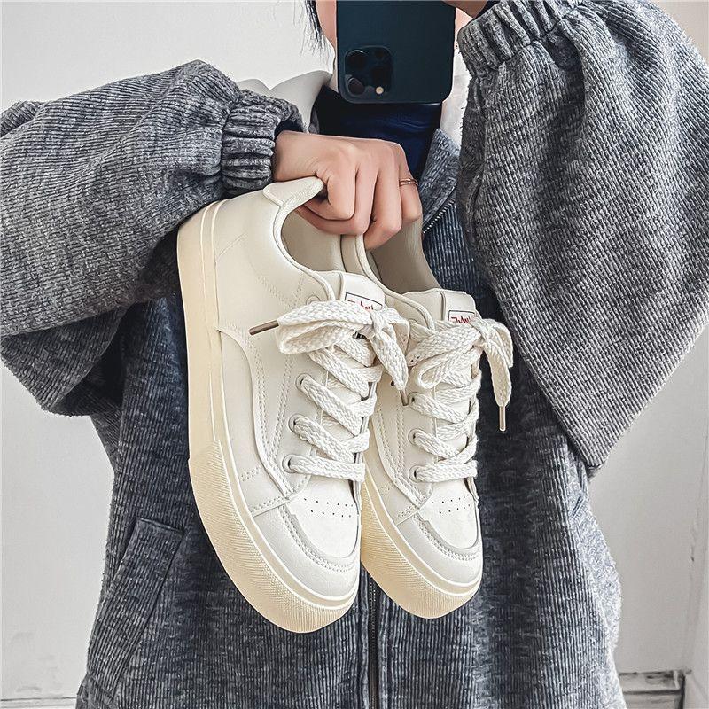 Fashion Man Shoe With Laces Flat Beige Casual Shoes for Men Height Increasing Adults Classic Original 2025 Trend Non-leather Sneakers